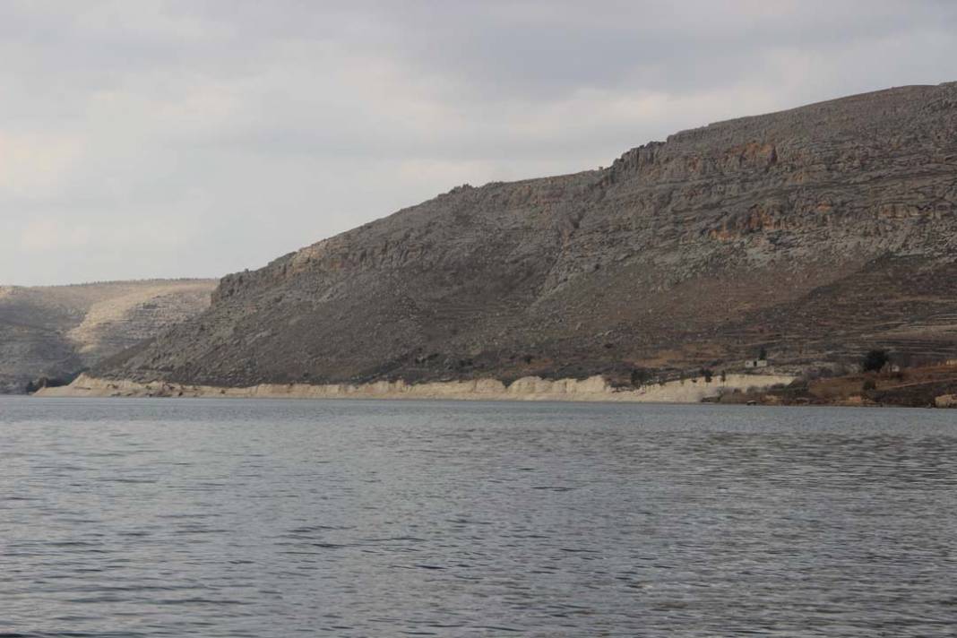 Halfeti’de 2 bin yıllık Çekem mahallesi yeniden su yüzüne çıktı 3